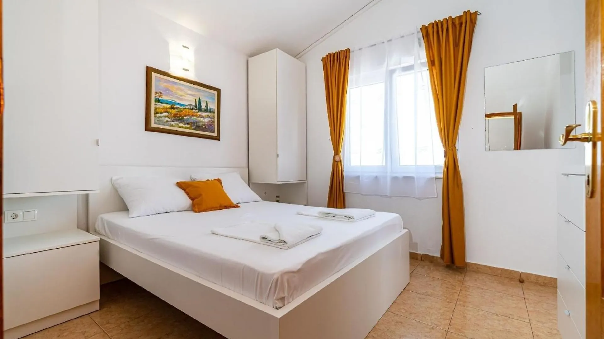 Ferienwohnung Mit Wasserblick Starigrad Paklenica Croacia